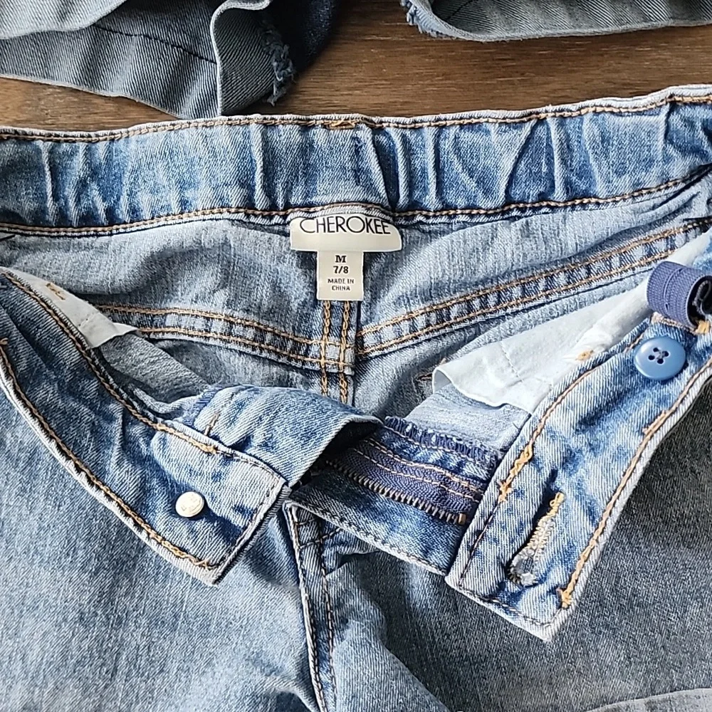 Girls M 7/8 Denim Shorts Bundle - Dark and Light Blue - Picture 4 of 4